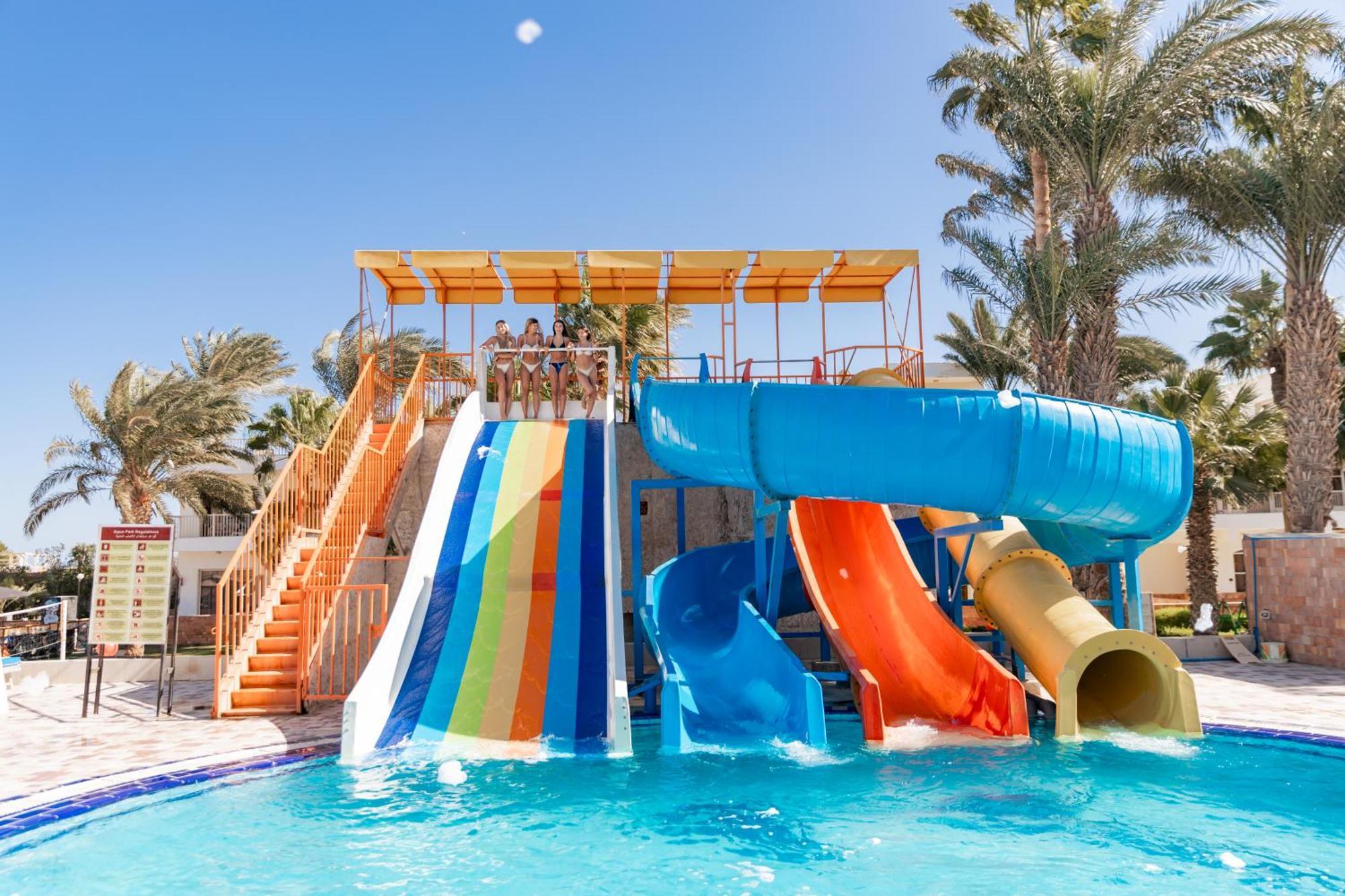 Empire Aqua Park Complex 3*