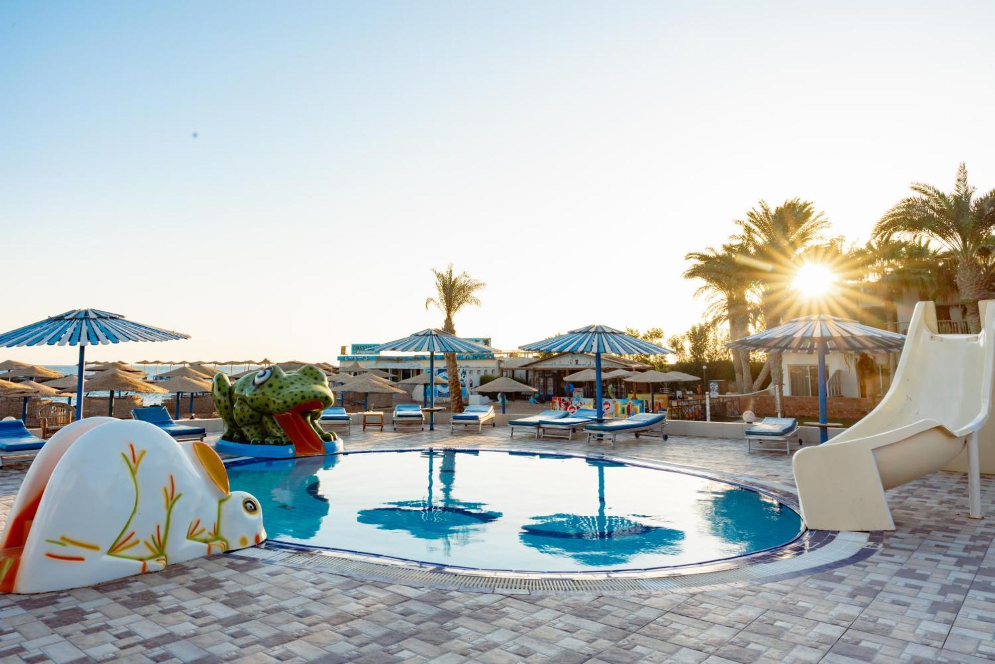 Empire Aqua Park Complex 3*