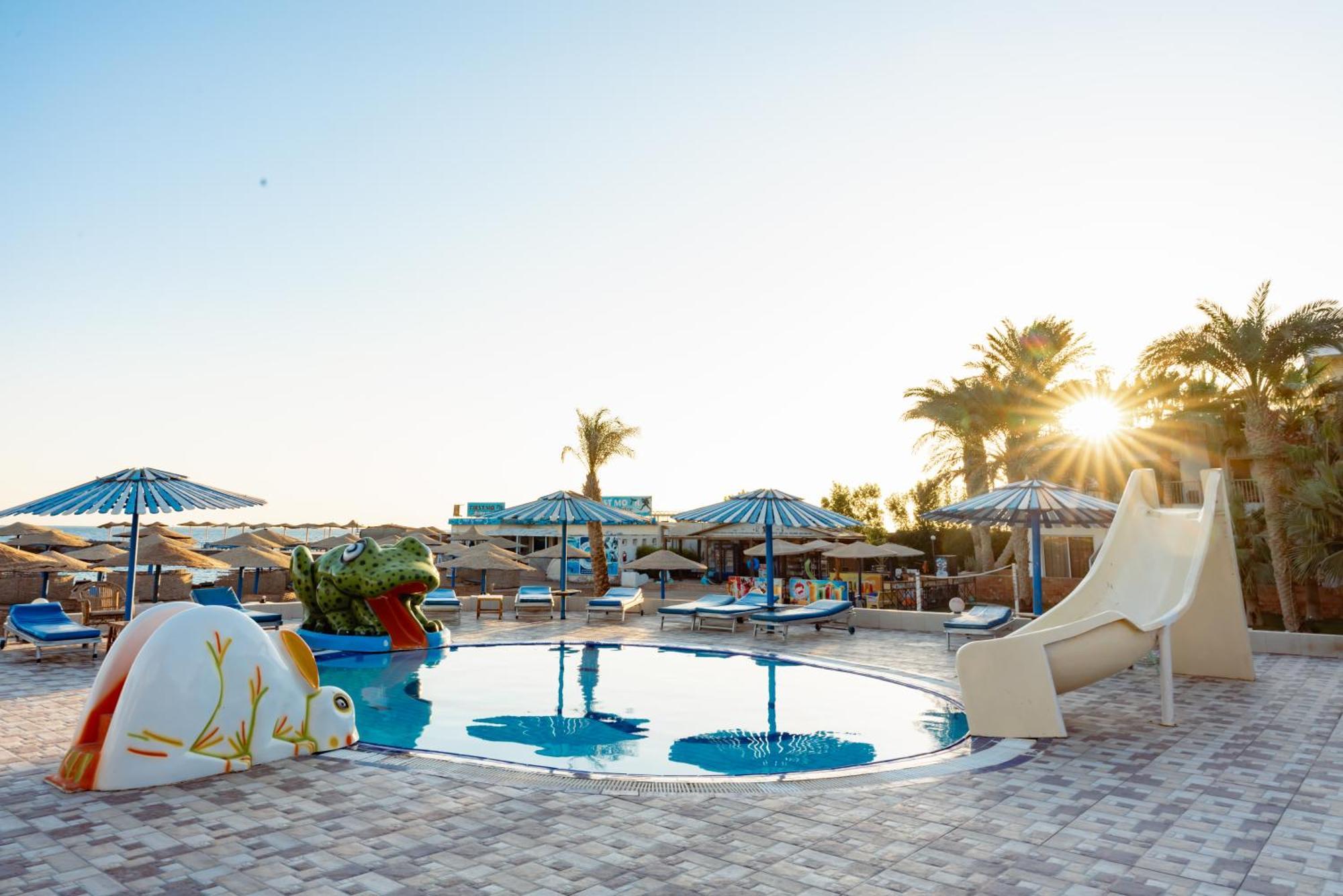 Complex Empire Aqua Park